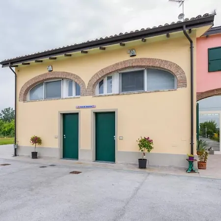 La Casa Di Anacleto 1 شقة بارما